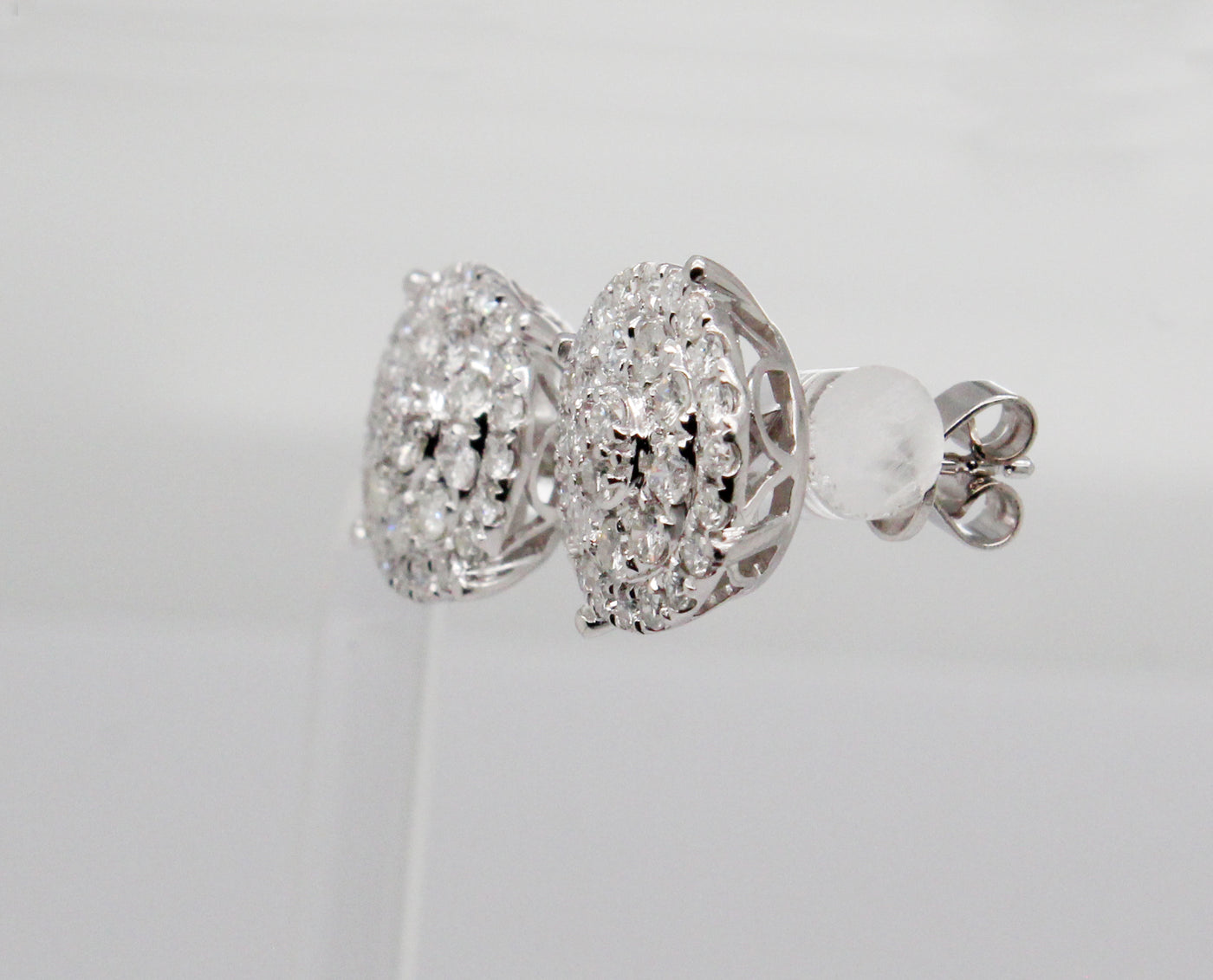 Estate 14KW .91 Cttw Diamond Cluster Earrings H in Color and SI2 in Cl