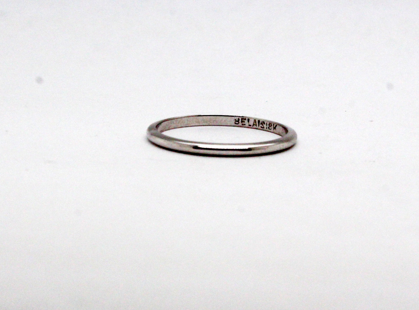 18KW 1.5 mm Wedding Band Size 6.5