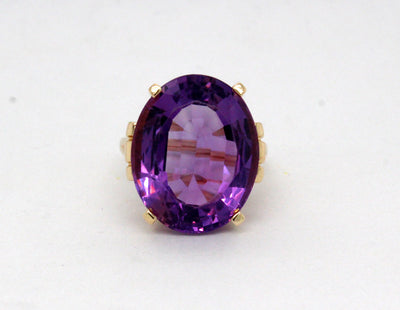 Estate 14KY 15.10 Ct Amethyst Ring