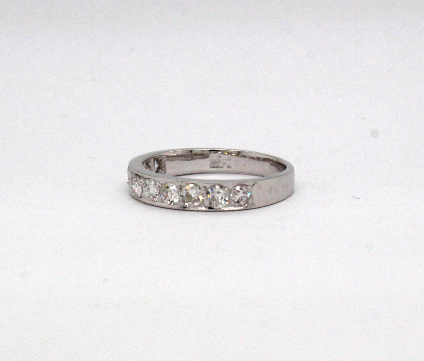 Estate 18KW .50 Cttw Diamond Wedding Band