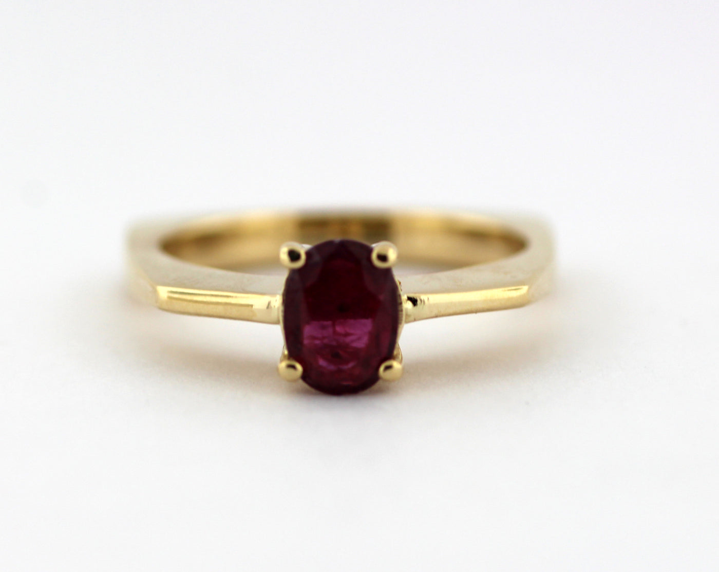 ESTATE 14KY .55 CT RUBY RING