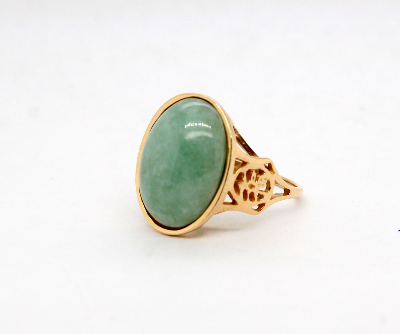 Estate 14KY 15.00 Ct Jade Ring