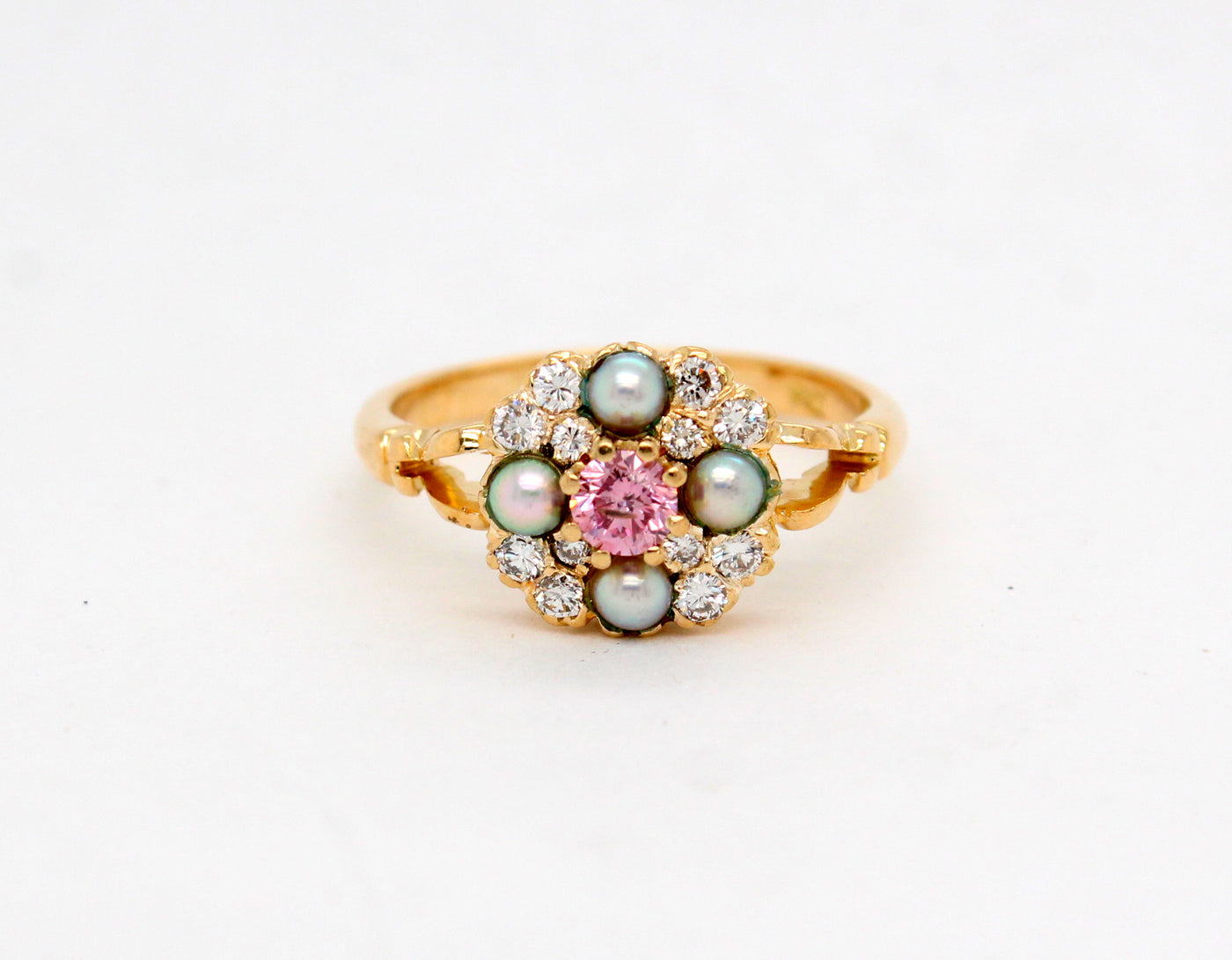 Estate 18KY 2.4 mm Pearls and .30 Cttw Pink and White Diamond Ring