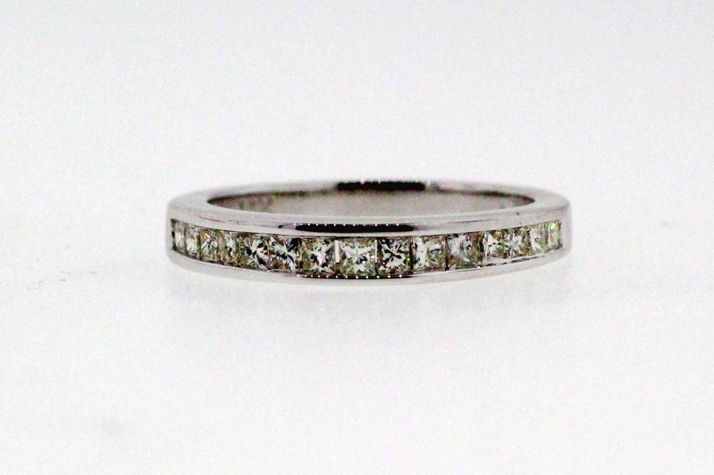 14KW .60 CTTW PRINCESS CUT DIAMOND BAND 1-SI2 image