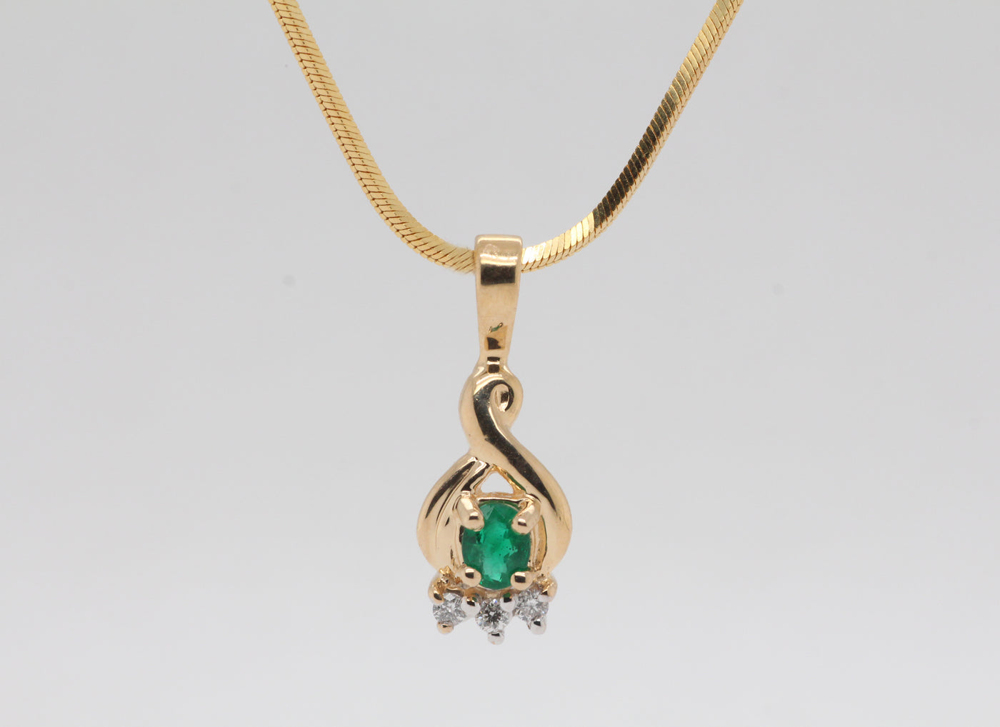 Estate 14KY .12 Ct Emerald and .03 Cttw Diamond Pendant