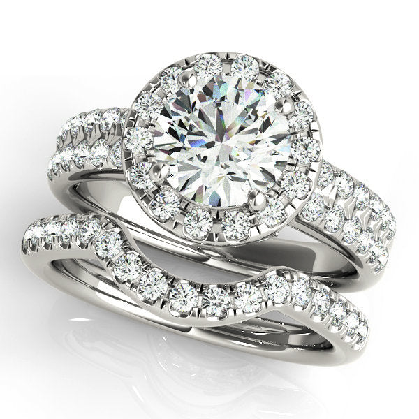 ENGAGEMENT RINGS HALO ROUND