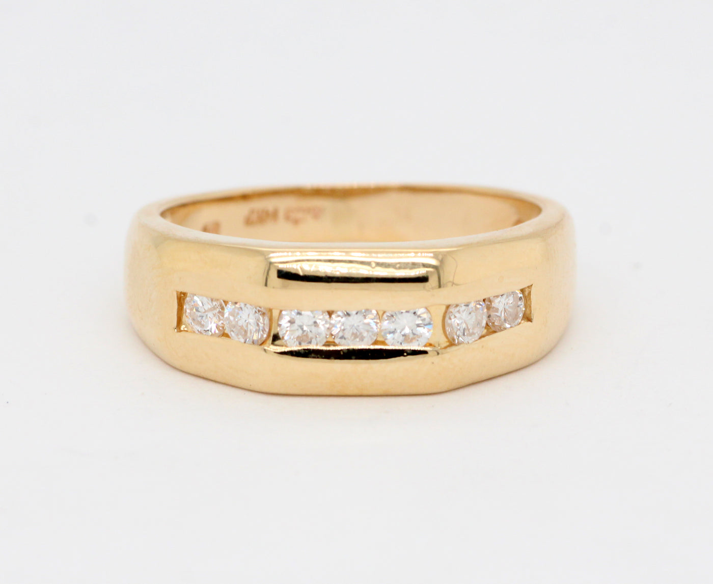 Estate 14KY .33 Cttw Diamond Gents Ring G in Color and SI1 in Clarity