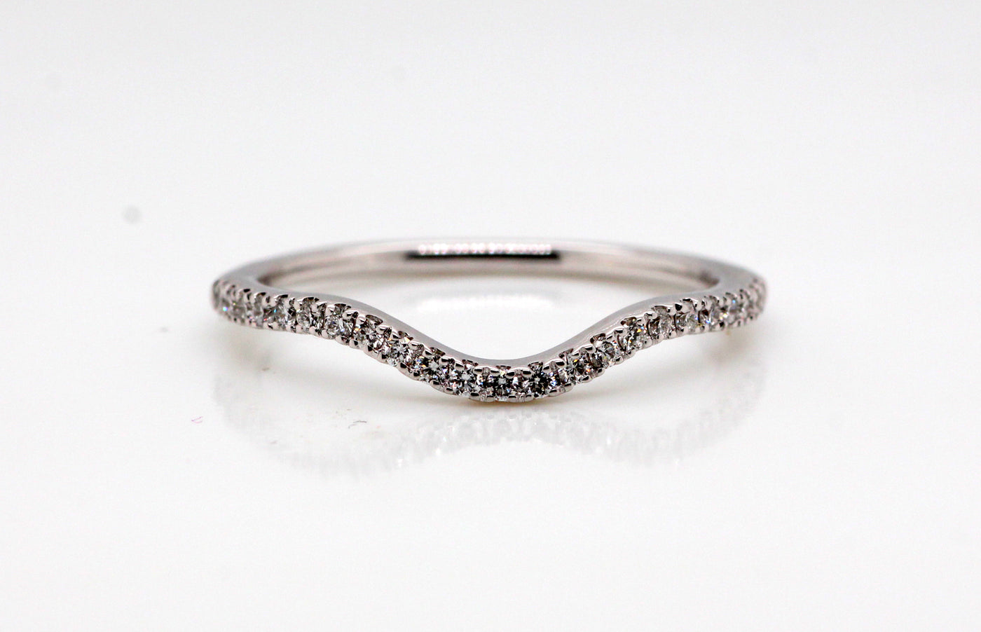 14KW .16 Cttw curved Diamond wedding band