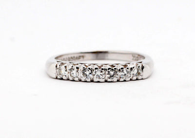 14K White .25 Cttw Diamond Anniversary Band image