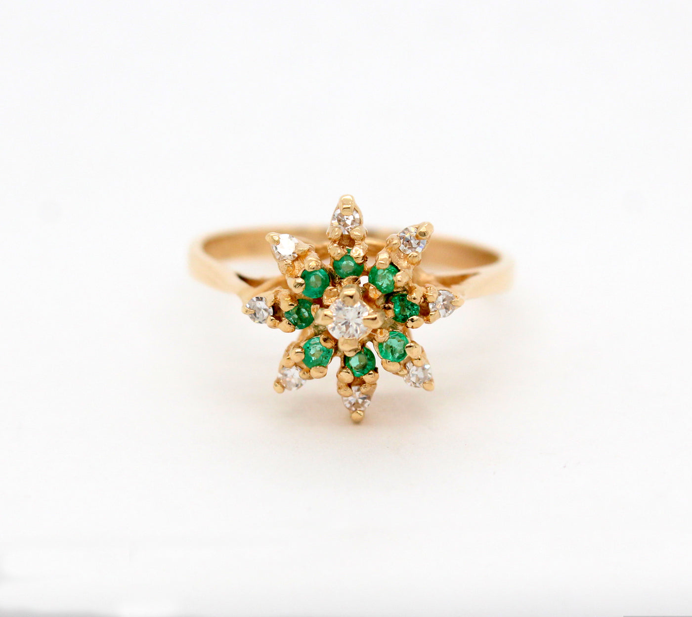 Estate 14KY .10 Cttw Emerald and .10 Cttw Diamond Ring I in Color and