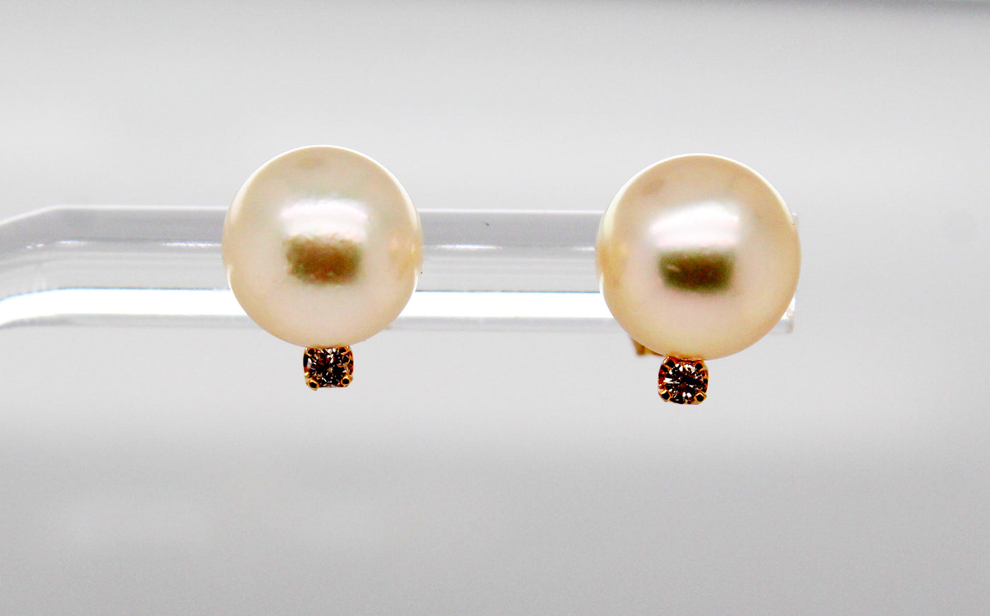 Estate 14KY 8.0 mm Cultured Pearl and .02 Cttw Diamond Earrings H in c