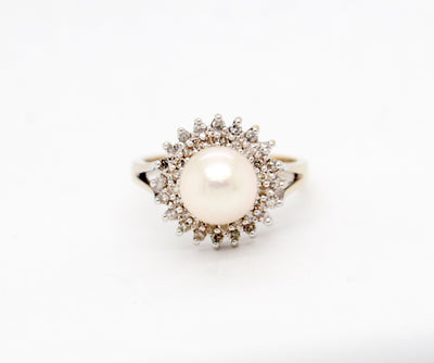 Estate 14KW 7 mm Cultured Pearl and .27 Cttw Diamond ring I in Color a