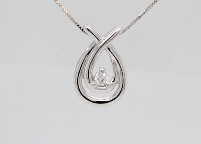 Estate 10KW .05 Ct Diamond Pendant