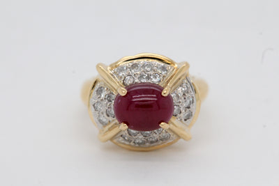 Estate 18KY 3.05 Ct Star Ruby and .52 Cttw Diamond Ring H in Color and