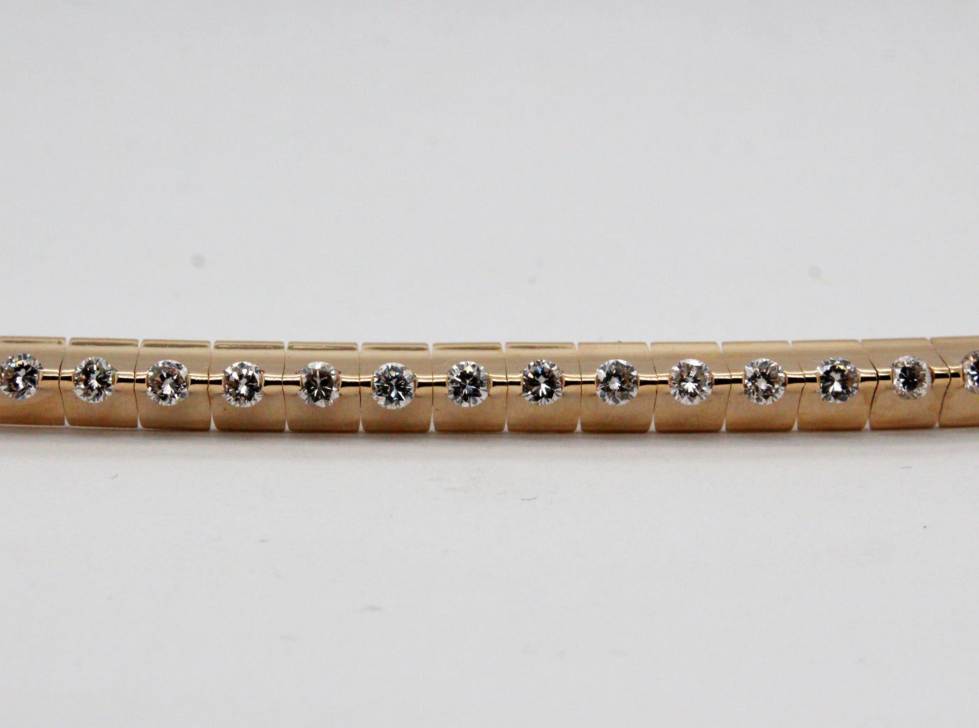 Estate 14KY 2.50 Cttw Diamond Bracelet