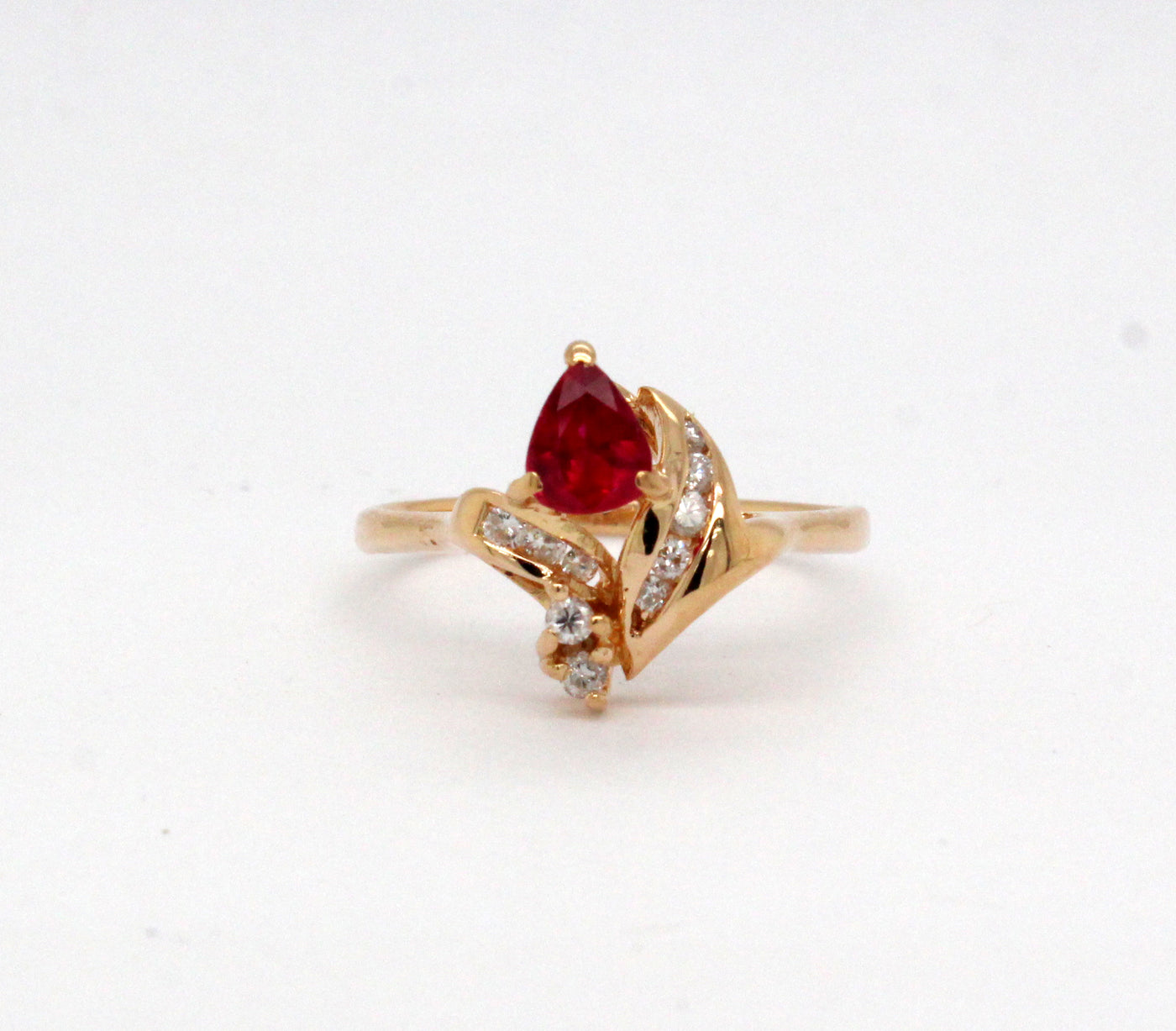 Estate 14KY .40 Ct Ruby and .08 Cttw Diamond Ring