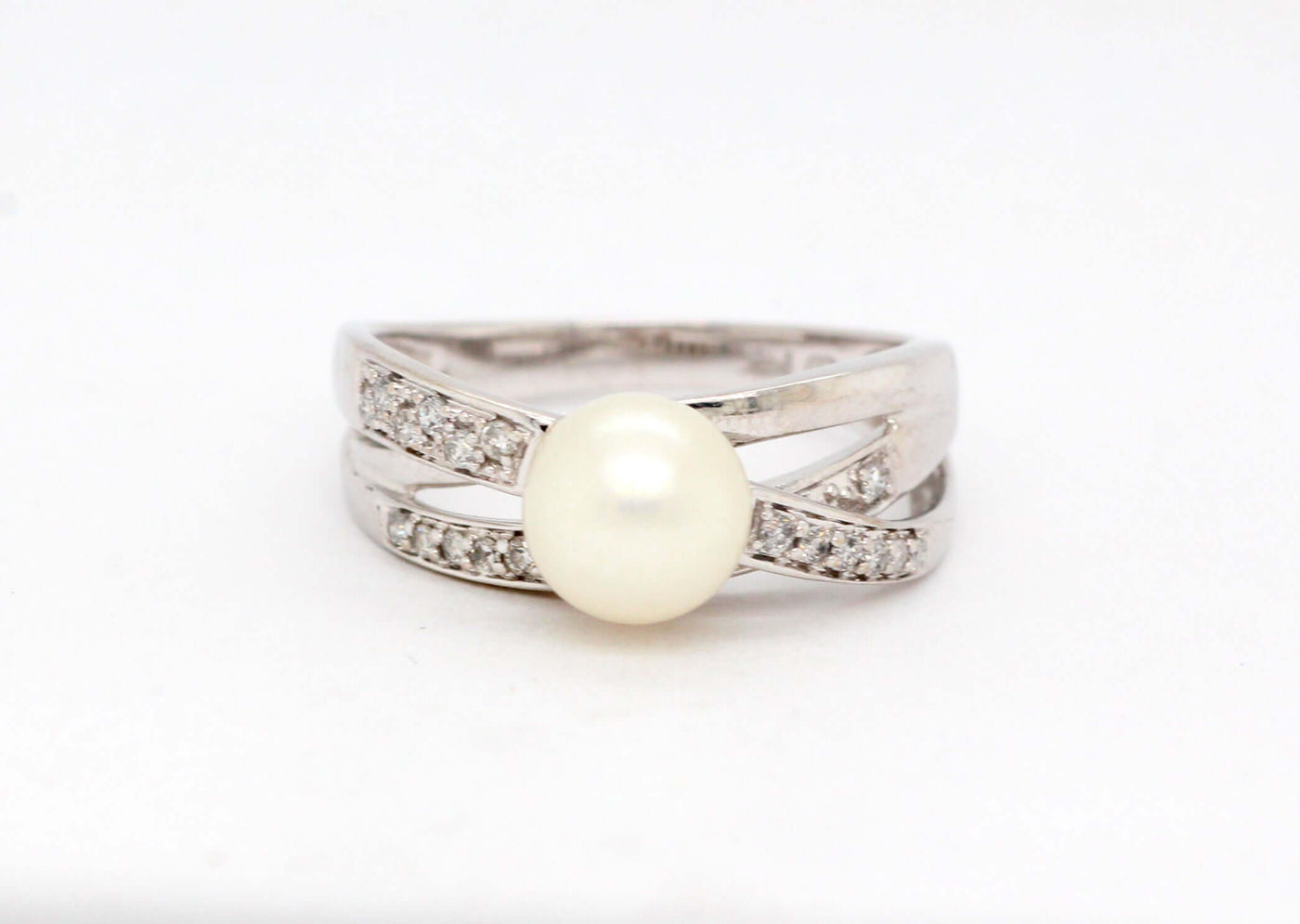 14KW 7.5 mm Pearl and Diamond Ring image