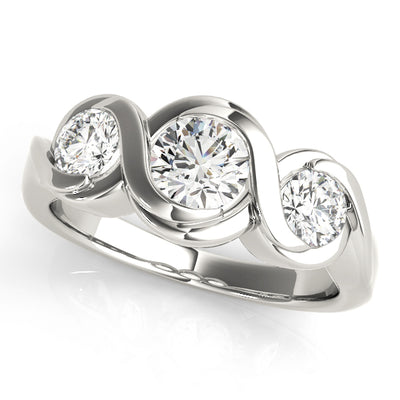 ENGAGEMENT RINGS 3 STONE ROUND