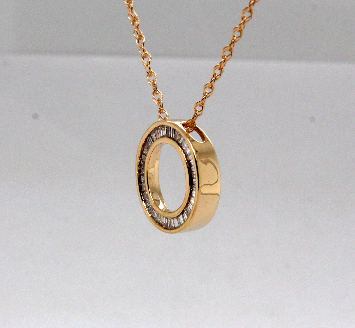 Estate 14KY .50 Cttw Baguette Diamond Circle Pendant